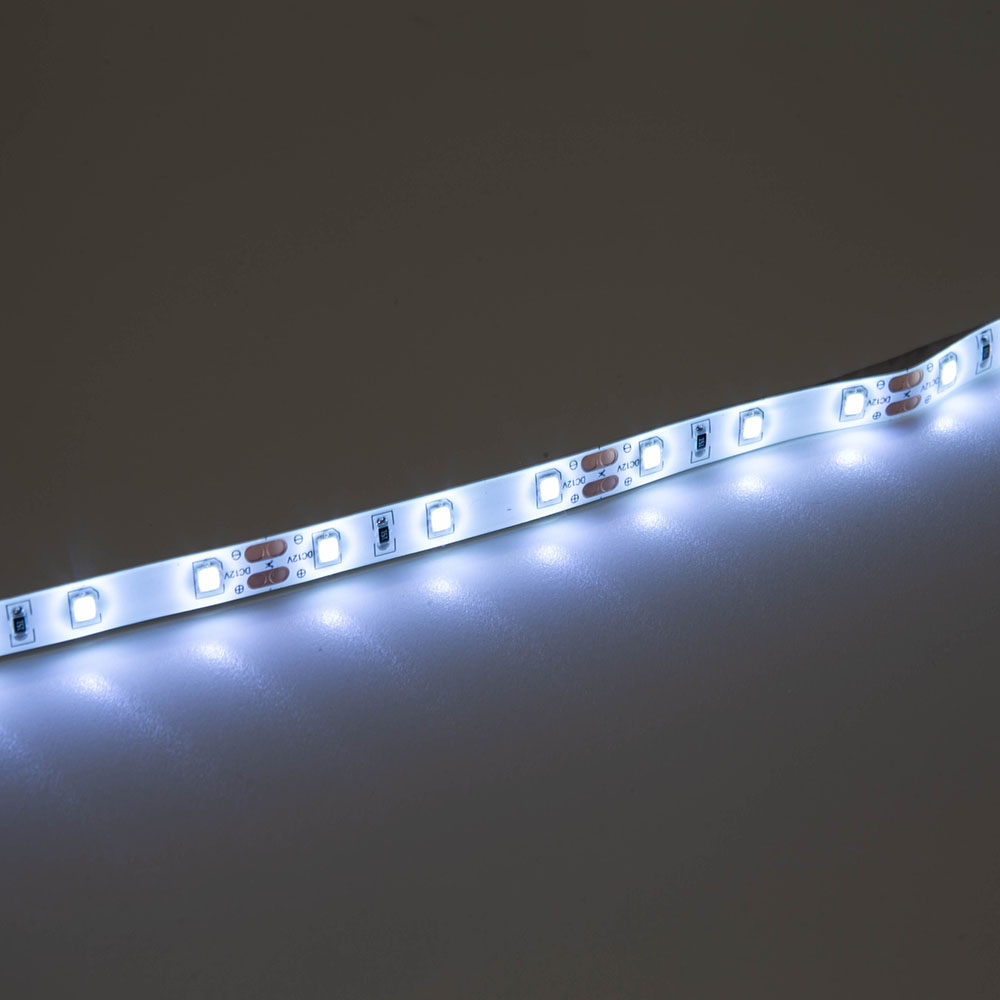 2835-60 Kültéri extra erős hideg fehér SMD LED szalag